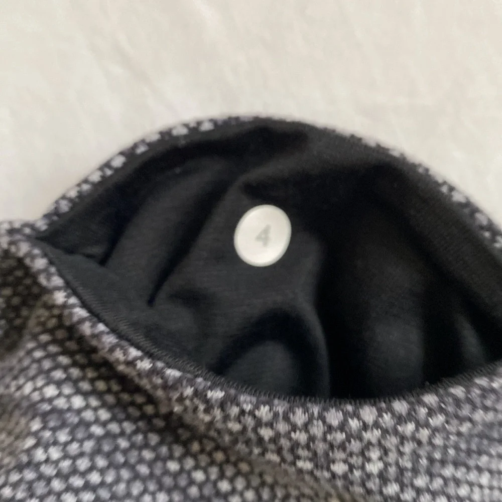 Lululemon Wunder Under Heather Gray leggings, Size 4